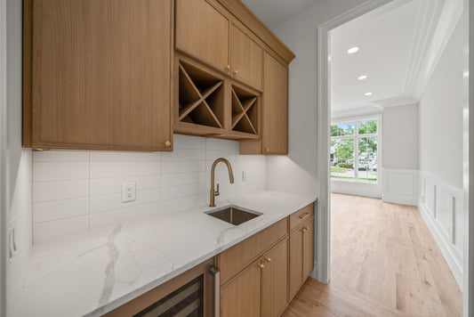 Modern Kitchen Design with Slim Shaker Cabinets: A Timeless Choice for the Discerning Homeowner
