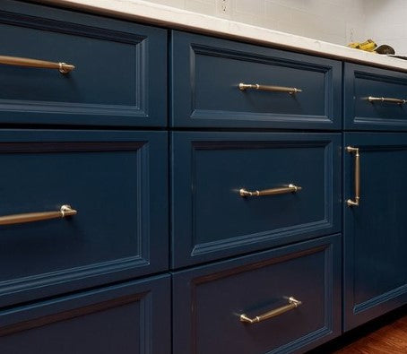 Cabinet Hardware Trends: Knobs, Pulls, and Handles