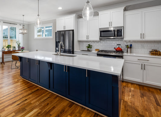 5 Top Ideas for a Three-Toned Kitchen: Elevate Your Culinary Space with Color Harmony