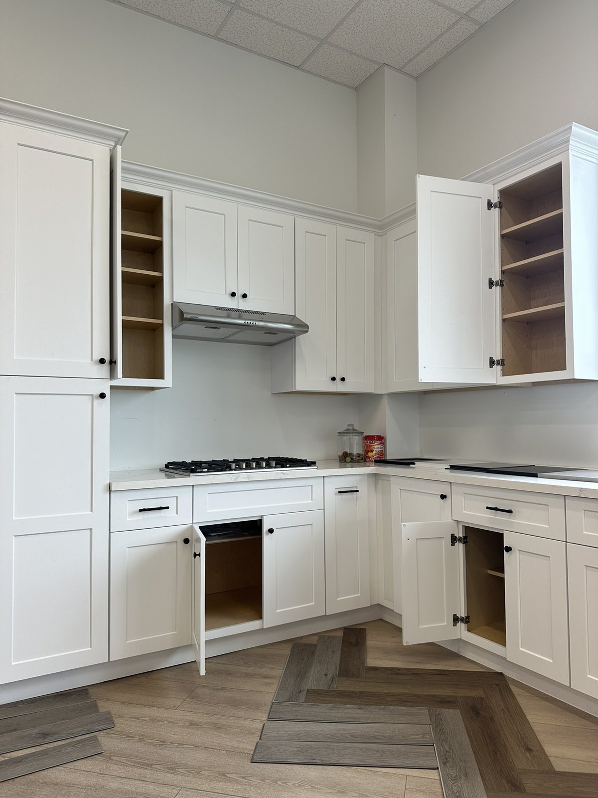 White Shaker Cabinets – MANA Kitchens